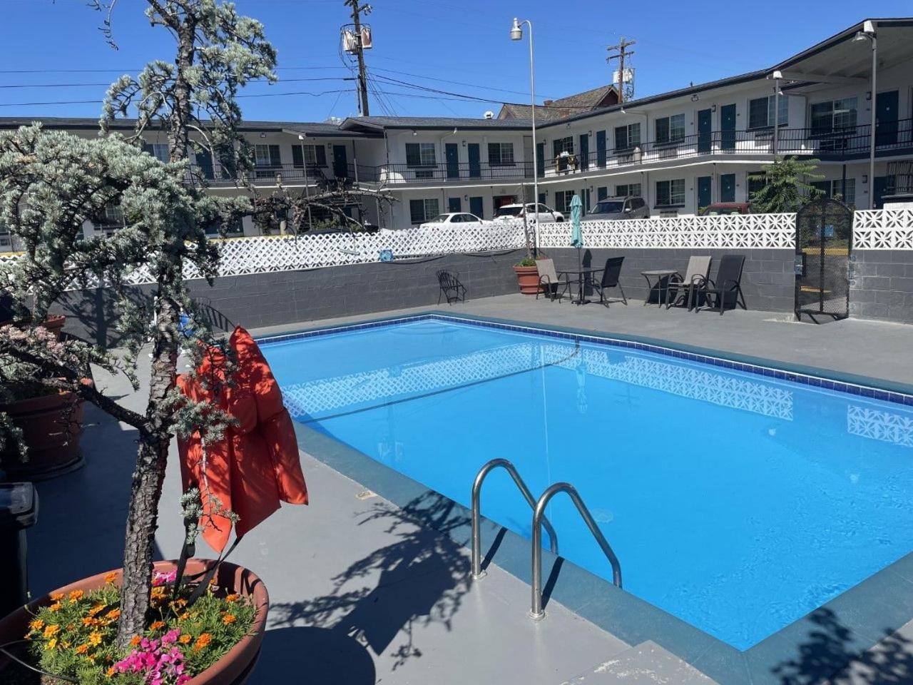 Downtown Inn Wenatchee Extérieur photo